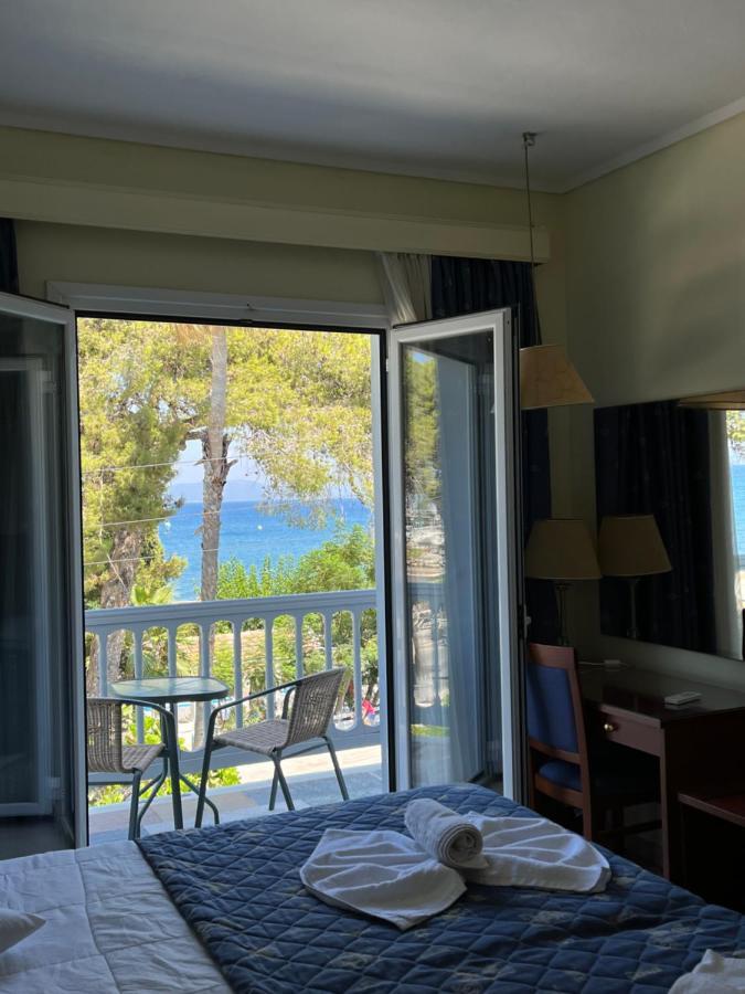 פסאלידי Theodorou Beach Hotel Apartments מראה חיצוני תמונה