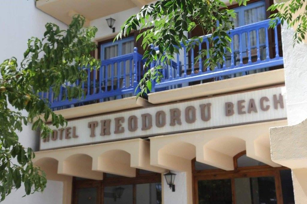 פסאלידי Theodorou Beach Hotel Apartments מראה חיצוני תמונה